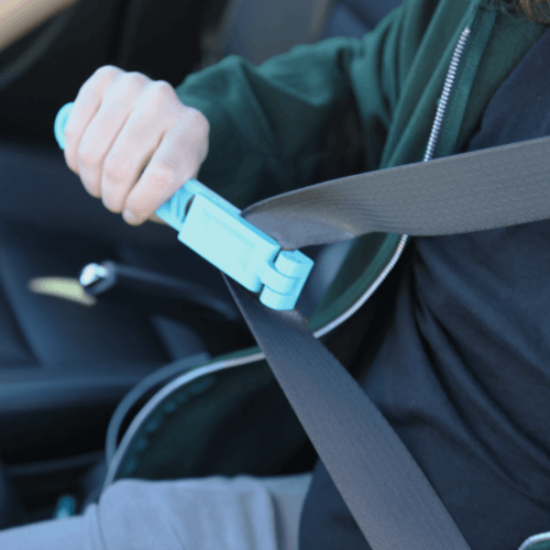 Seatbelt_assist_in_use