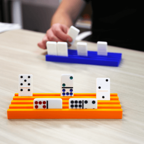 Domino Stand in use